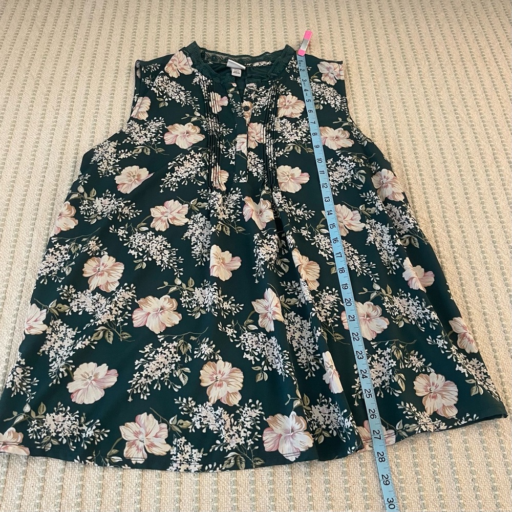 A New Day Dark Green Floral Blouse - Size: XXL - Picture 4 of 6